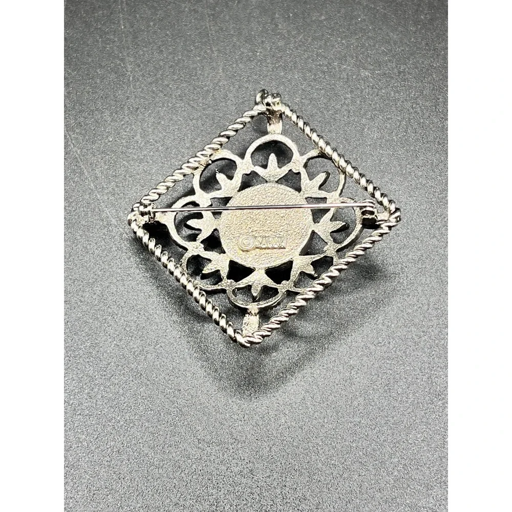 Signed Sarah Coventry Silver Tone Red Stone Southwestern Pendant Brooch Desert‎
